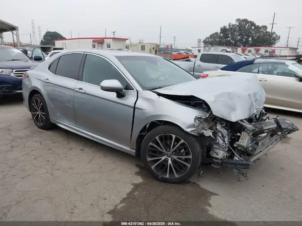 4T1B11HK7KU713082 2019 TOYOTA CAMRY - Image 1