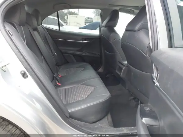 4T1B11HK7KU713082 2019 TOYOTA CAMRY - Image 8