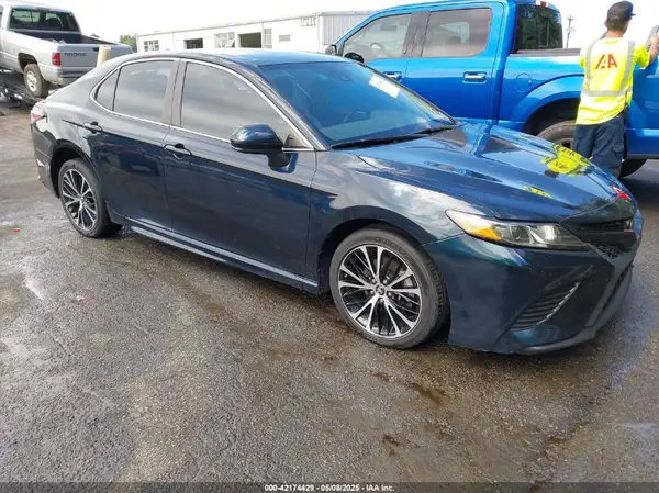 4T1B11HK7KU713776 2019 TOYOTA CAMRY - Image 1