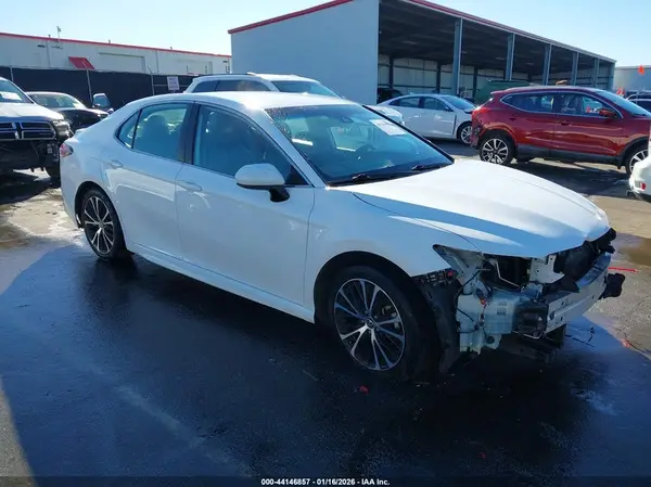 4T1B11HK7KU716824 2019 TOYOTA CAMRY - Image 1