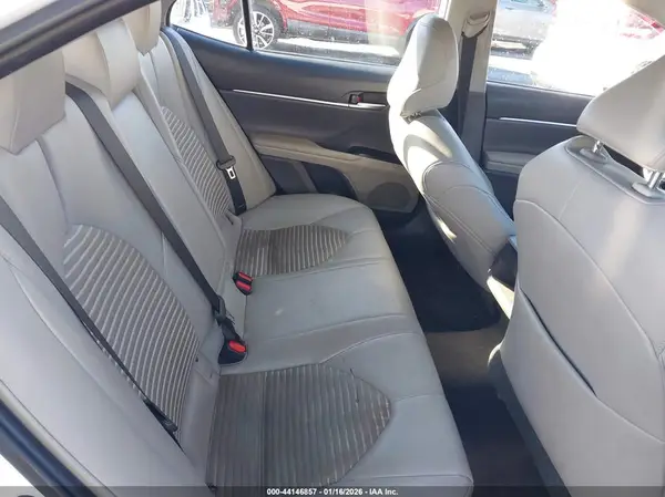 4T1B11HK7KU716824 2019 TOYOTA CAMRY - Image 8