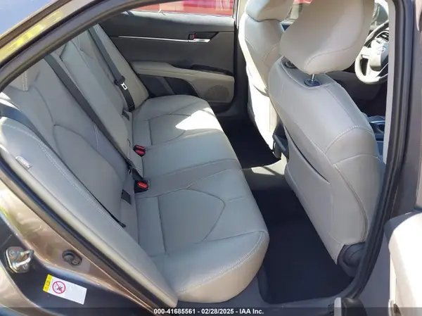 4T1B11HK7KU716953 2019 TOYOTA CAMRY - Image 8