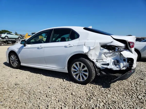 4T1B11HK7KU717133 2019 TOYOTA CAMRY - Image 2