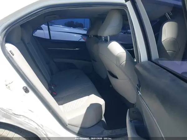 4T1B11HK7KU725233 2019 TOYOTA CAMRY - Image 8