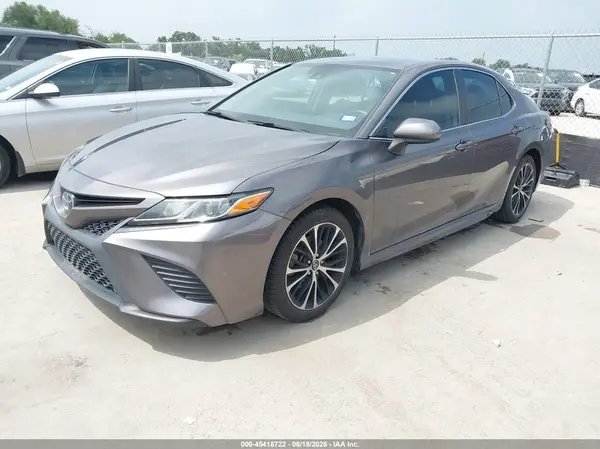 4T1B11HK7KU727080 2019 TOYOTA CAMRY - Image 2