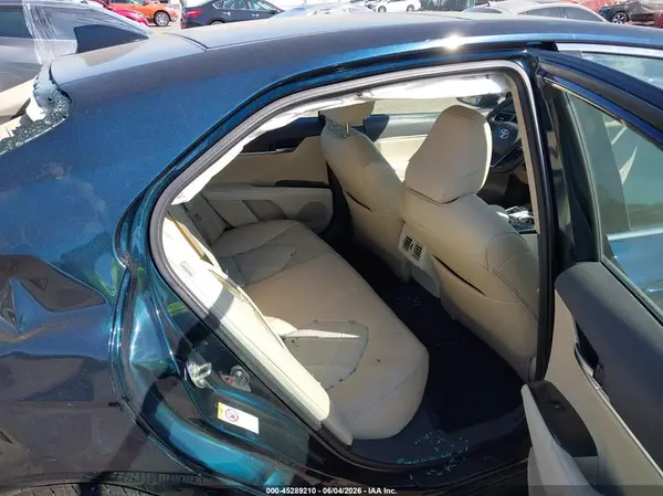 4T1B11HK7KU727662 2019 TOYOTA CAMRY - Image 8