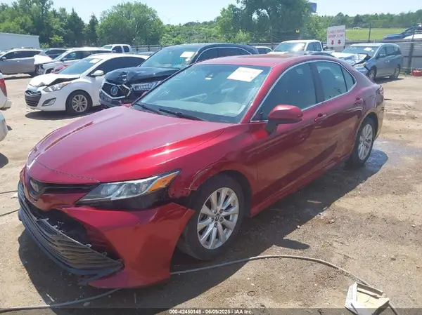4T1B11HK7KU740962 2019 TOYOTA CAMRY - Image 2