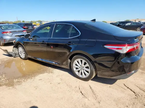 4T1B11HK7KU743568 2019 TOYOTA CAMRY - Image 2