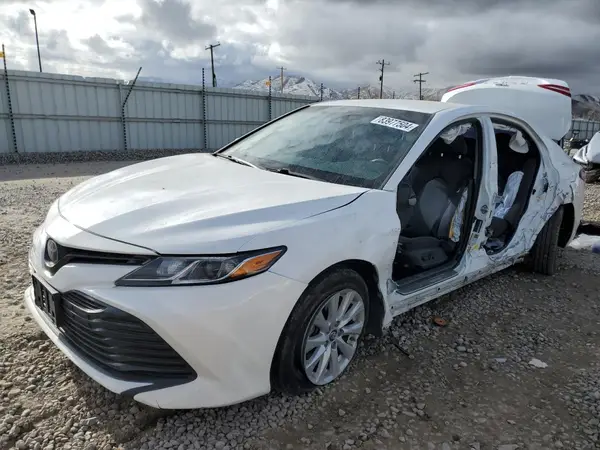4T1B11HK7KU743649 2019 TOYOTA CAMRY - Image 1