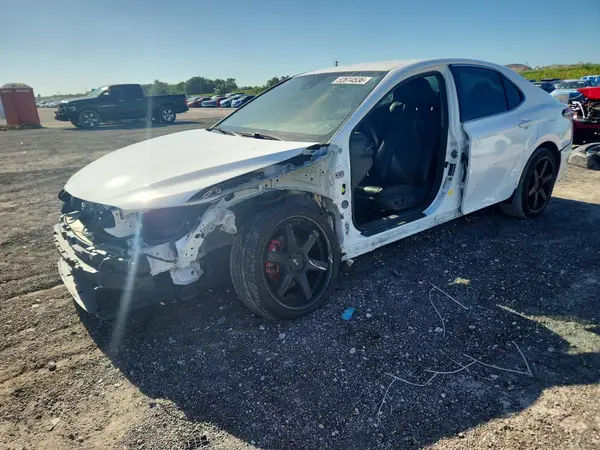 4T1B11HK7KU747684 2019 TOYOTA CAMRY - Image 1