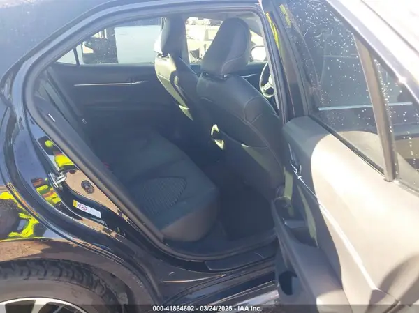 4T1B11HK7KU748219 2019 TOYOTA CAMRY - Image 8