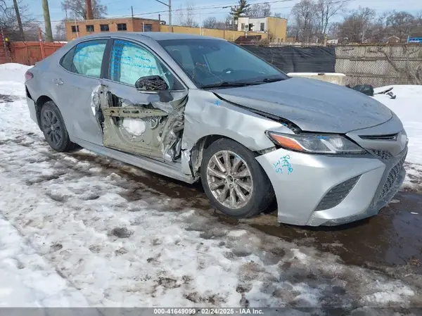 4T1B11HK7KU751864 2019 TOYOTA CAMRY - Image 1