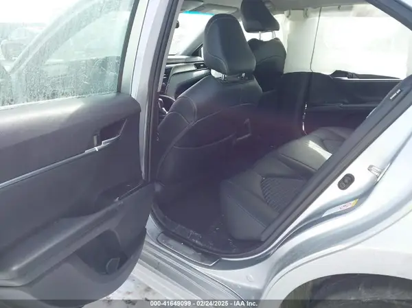 4T1B11HK7KU751864 2019 TOYOTA CAMRY - Image 8