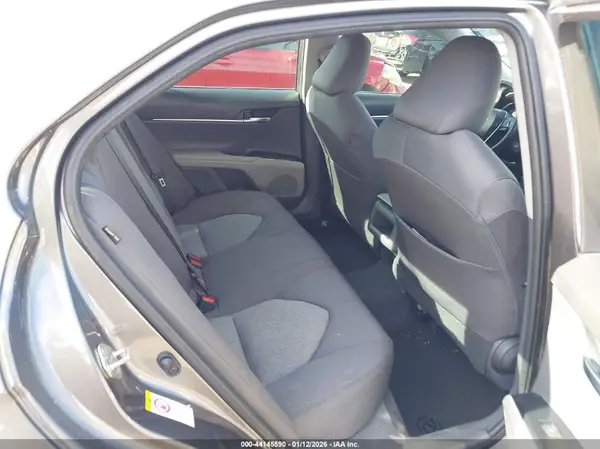 4T1B11HK7KU752352 2019 TOYOTA CAMRY - Image 8