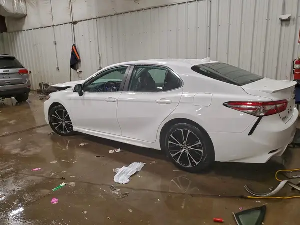 4T1B11HK7KU755929 2019 TOYOTA CAMRY - Image 2