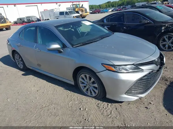 4T1B11HK7KU756675 2019 TOYOTA CAMRY - Image 1