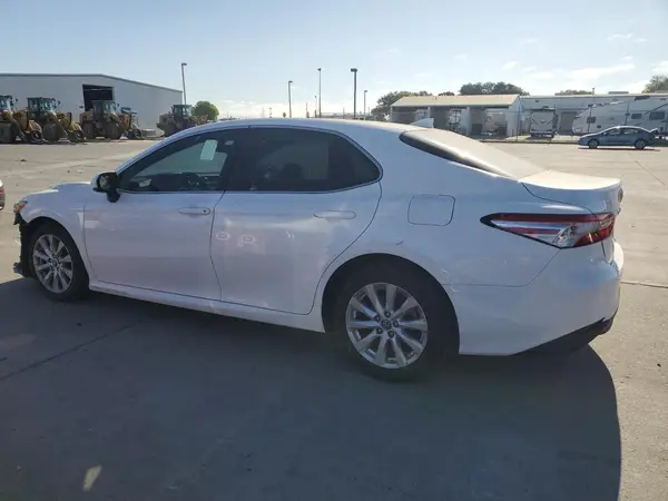 4T1B11HK7KU757289 2019 TOYOTA CAMRY - Image 2