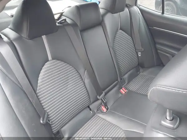4T1B11HK7KU765425 2019 TOYOTA CAMRY - Image 8