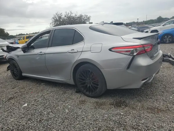4T1B11HK7KU765926 2019 TOYOTA CAMRY - Image 2