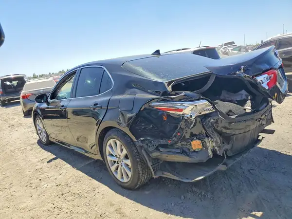 4T1B11HK7KU768048 2019 TOYOTA CAMRY - Image 2