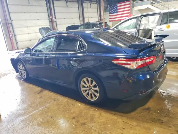 4T1B11HK7KU769541 2019 TOYOTA CAMRY - Image 2