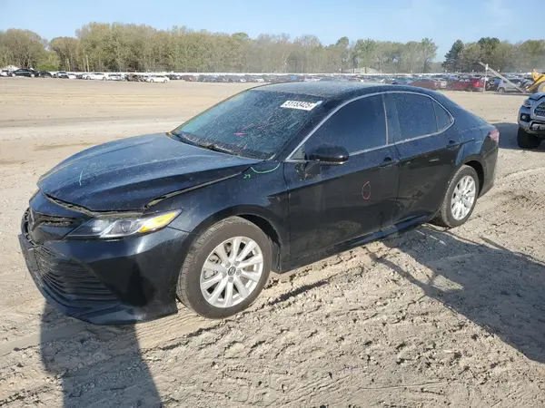 4T1B11HK7KU770429 2019 TOYOTA CAMRY - Image 1