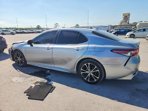 4T1B11HK7KU771015 2019 TOYOTA CAMRY - Image 2