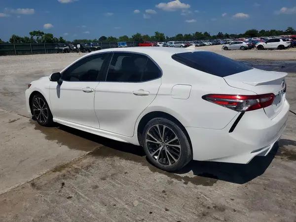 4T1B11HK7KU772424 2019 TOYOTA CAMRY - Image 2