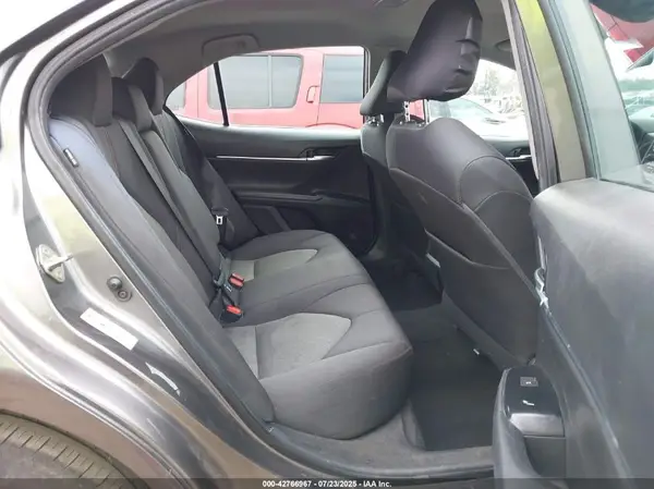 4T1B11HK7KU772827 2019 TOYOTA CAMRY - Image 8