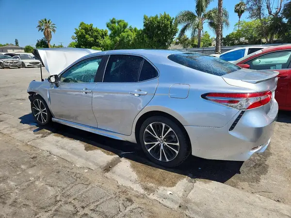 4T1B11HK7KU774027 2019 TOYOTA CAMRY - Image 2