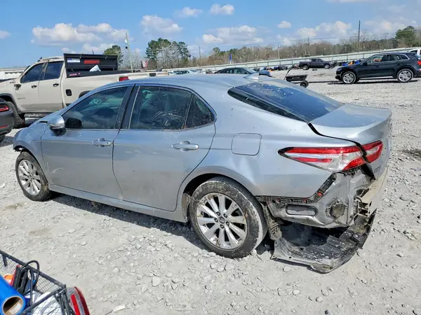 4T1B11HK7KU776747 2019 TOYOTA CAMRY - Image 2