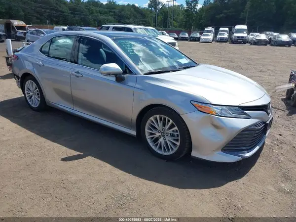 4T1B11HK7KU778045 2019 TOYOTA CAMRY - Image 1