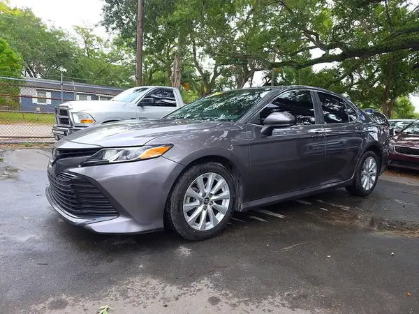 4T1B11HK7KU778725 2019 TOYOTA CAMRY - Image 2