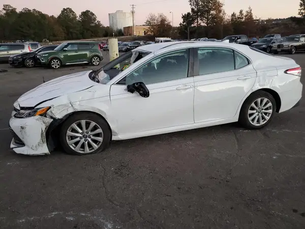 4T1B11HK7KU782340 2019 TOYOTA CAMRY - Image 1