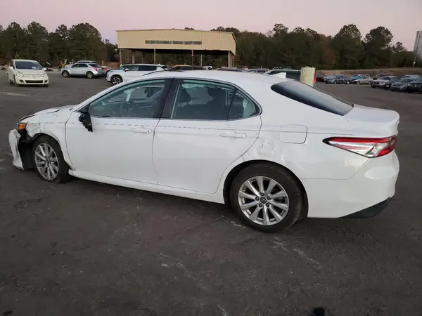 4T1B11HK7KU782340 2019 TOYOTA CAMRY - Image 2