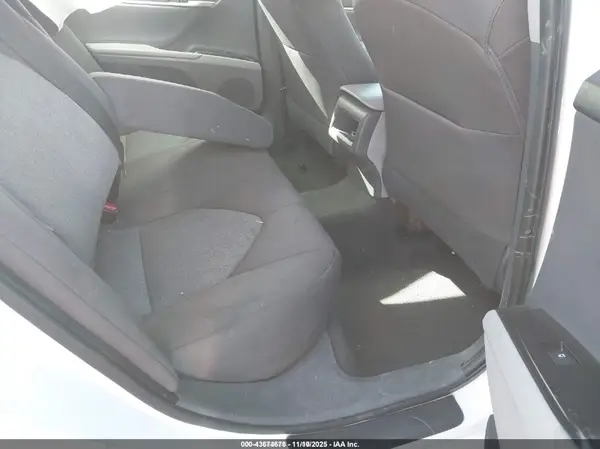 4T1B11HK7KU784217 2019 TOYOTA CAMRY - Image 8