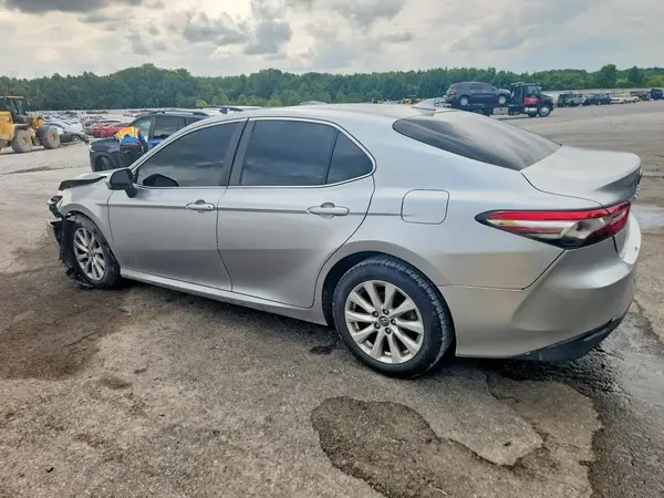 4T1B11HK7KU786548 2019 TOYOTA CAMRY - Image 2