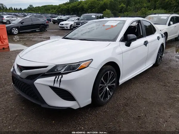 4T1B11HK7KU788008 2019 TOYOTA CAMRY - Image 2