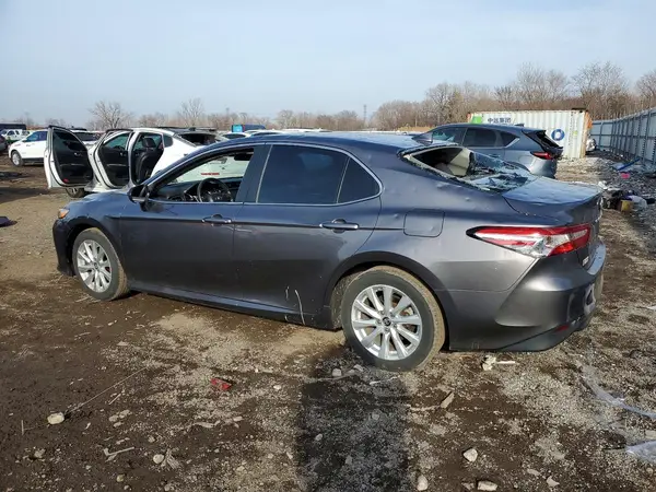 4T1B11HK7KU789997 2019 TOYOTA CAMRY - Image 2