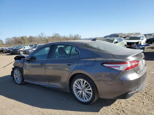 4T1B11HK7KU793970 2019 TOYOTA CAMRY - Image 2