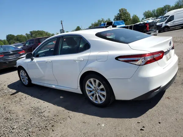 4T1B11HK7KU800917 2019 TOYOTA CAMRY - Image 2