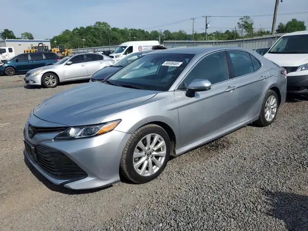 4T1B11HK7KU812890 2019 TOYOTA CAMRY - Image 1