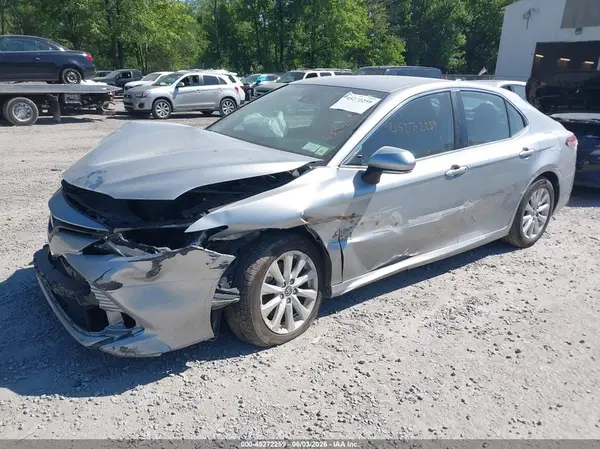 4T1B11HK7KU813392 2019 TOYOTA CAMRY - Image 2