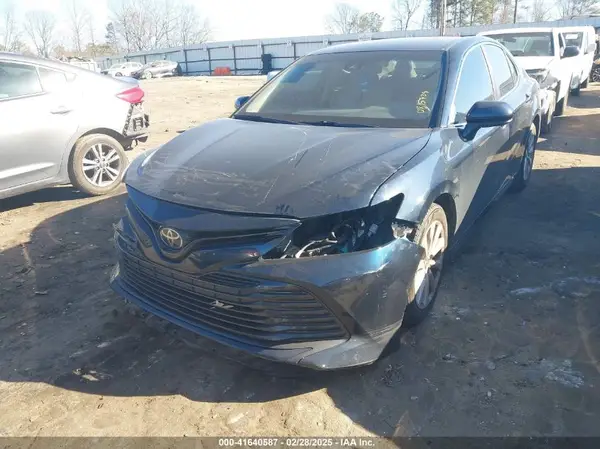 4T1B11HK7KU815739 2019 TOYOTA CAMRY - Image 2