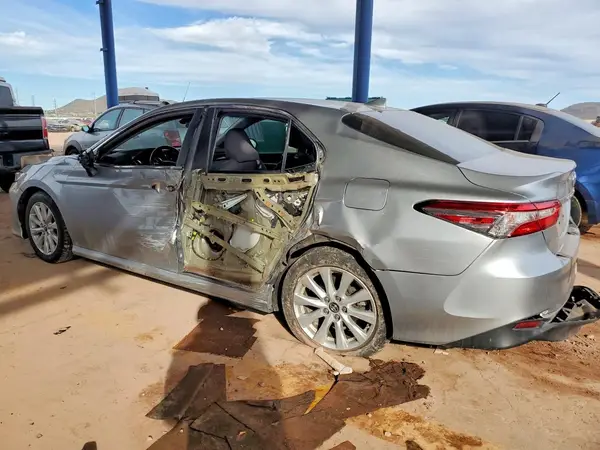 4T1B11HK7KU821136 2019 TOYOTA CAMRY - Image 2