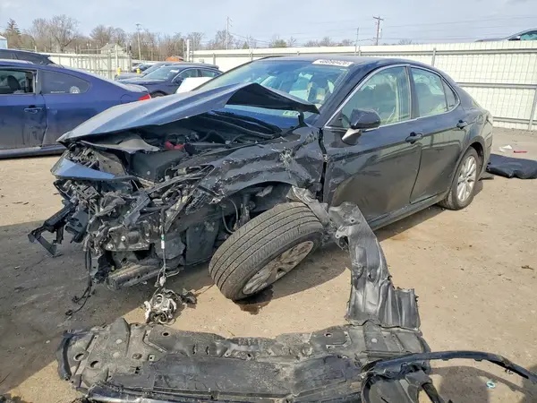 4T1B11HK7KU821296 2019 TOYOTA CAMRY - Image 1