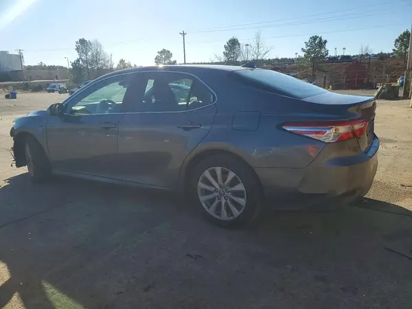 4T1B11HK7KU821802 2019 TOYOTA CAMRY - Image 2