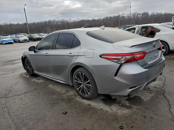 4T1B11HK7KU832010 2019 TOYOTA CAMRY - Image 2