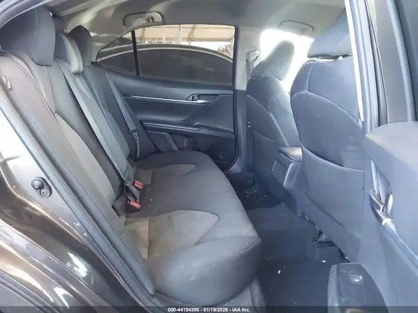 4T1B11HK7KU832086 2019 TOYOTA CAMRY - Image 8
