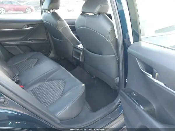 4T1B11HK7KU835635 2019 TOYOTA CAMRY - Image 8